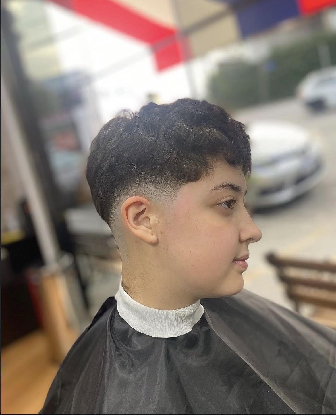 Corte estilo cesar com fade